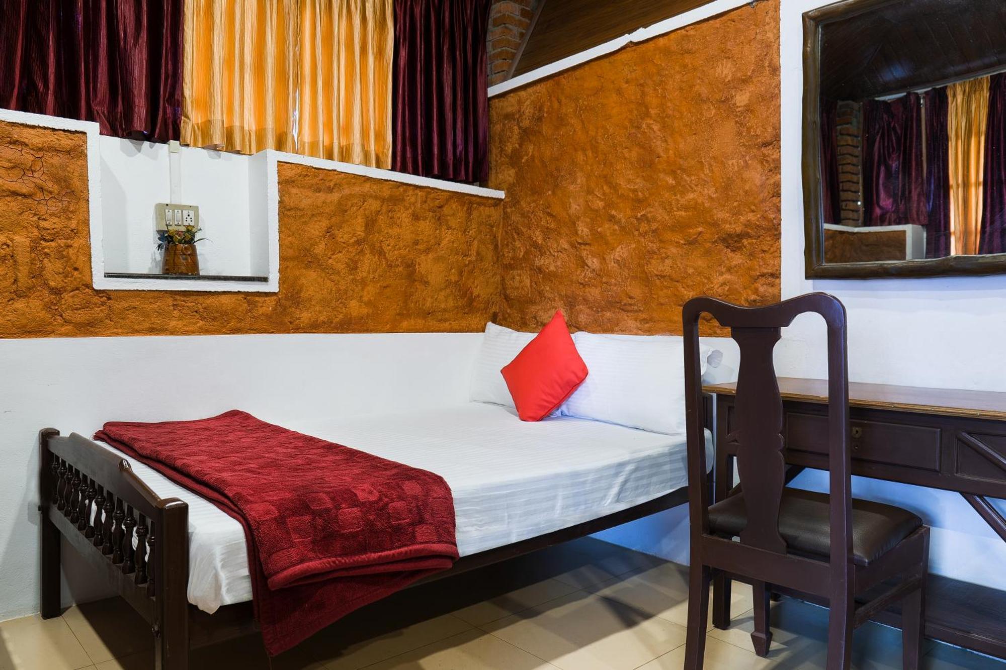 Exotica Holidays Hotel Viripara Kültér fotó