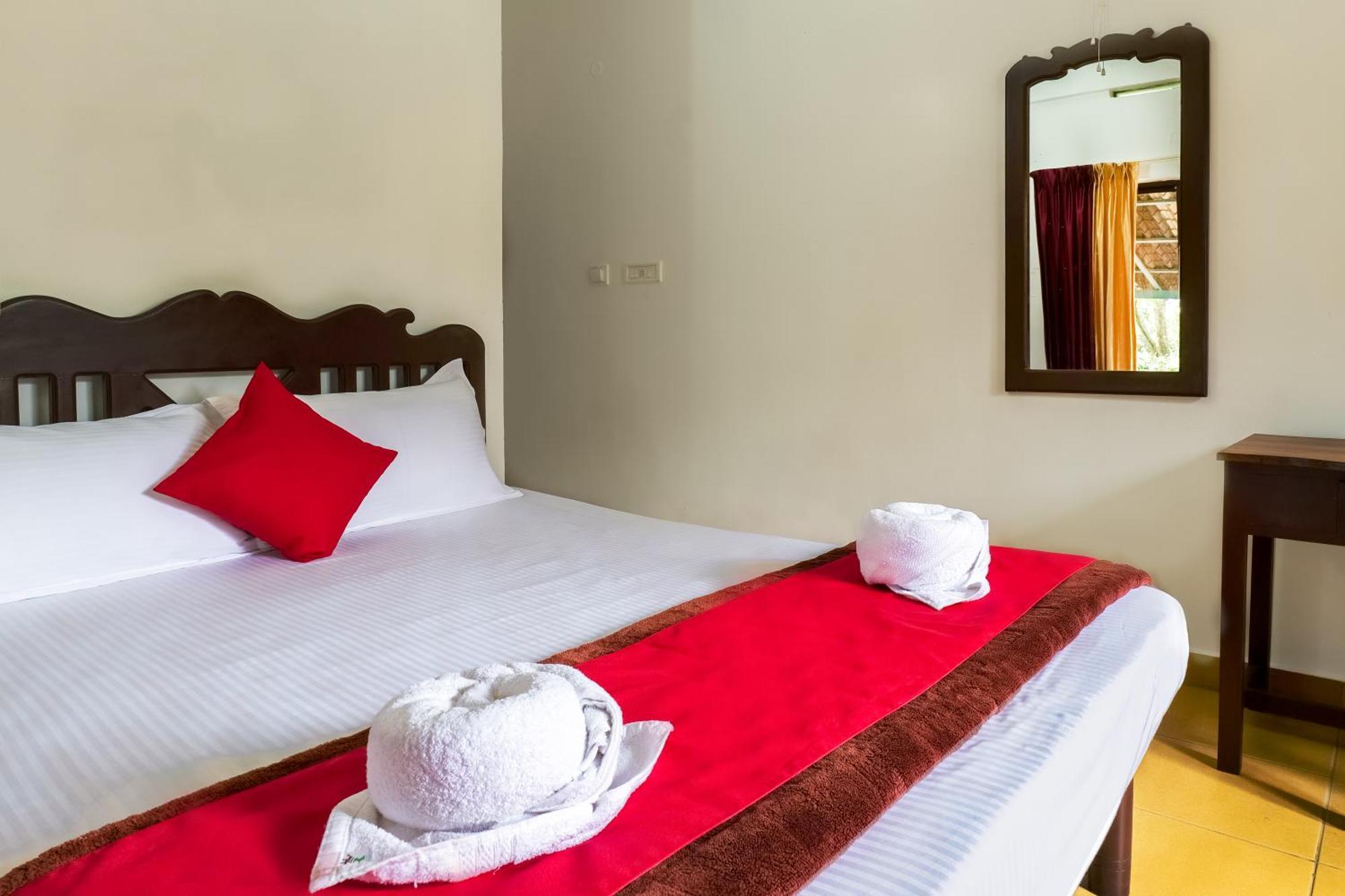Exotica Holidays Hotel Viripara Kültér fotó