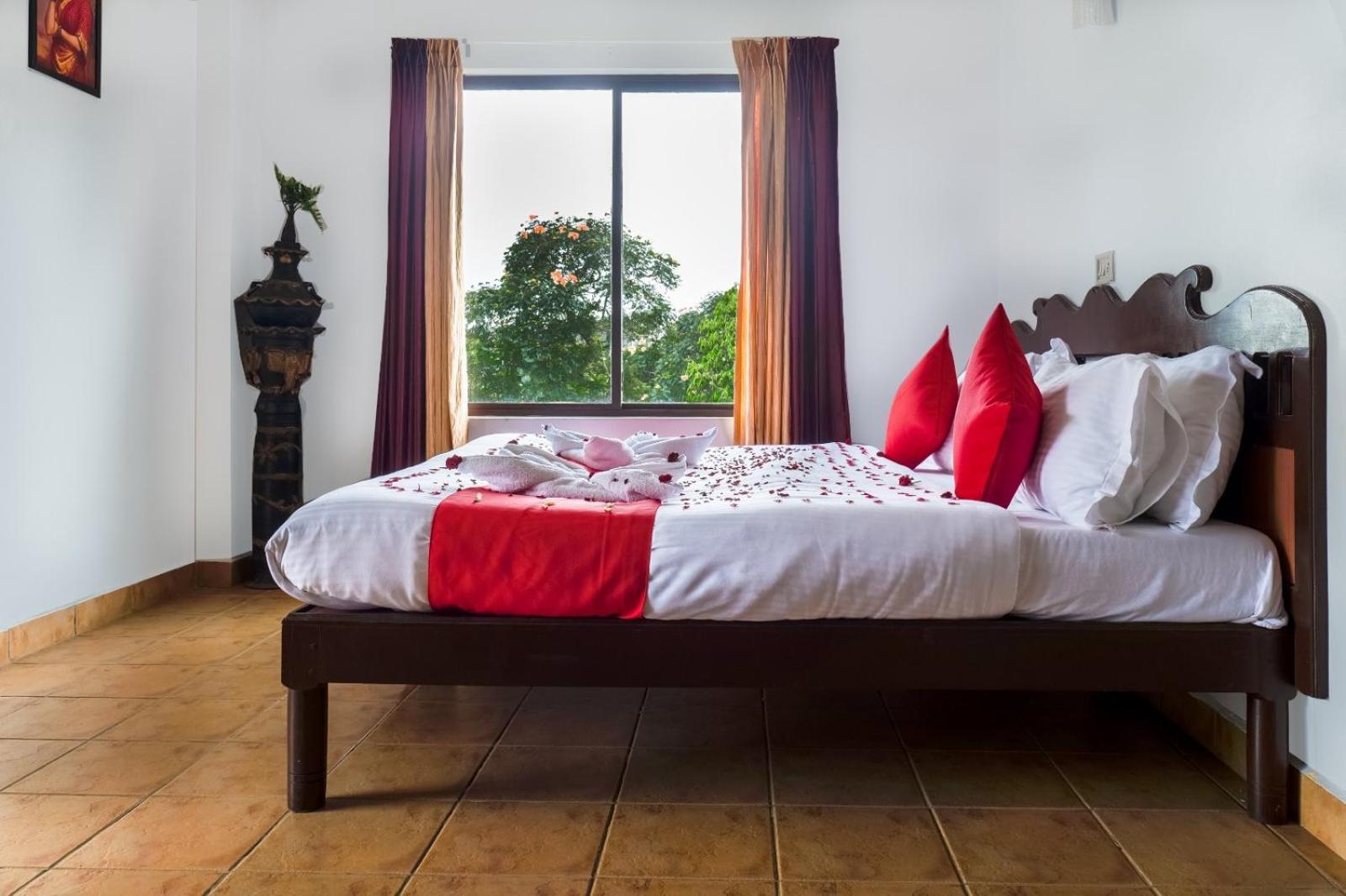 Exotica Holidays Hotel Viripara Kültér fotó
